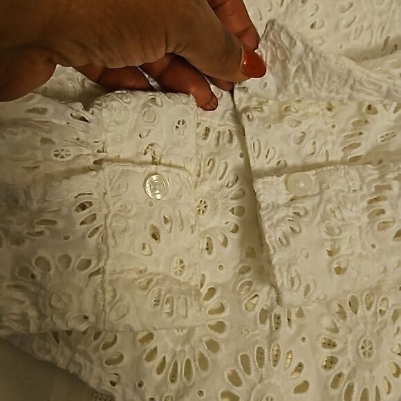 Guess Women's Embroidery Eyelet Button Front Crop Tie Front Shirt Small White - Picture 16 of 16